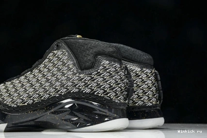 Room 23 Jordan Trophy Black 0918
